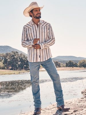 Men's Wrangler Retro® Long Sleeve Western Snap Solid Dobby Shirt in White
