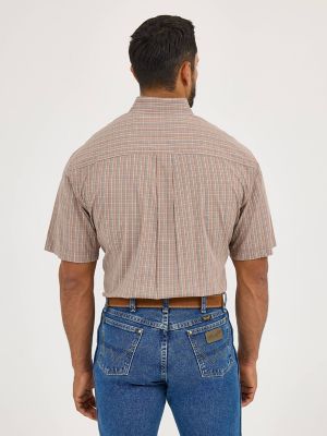 Wrangler® George Strait™ Short Sleeve Two Pocket Button Down Shirt in Buff Check