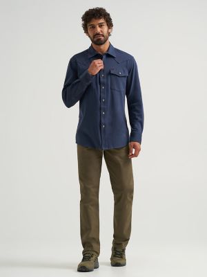 Wrangler ATG&trade; Men's Salida Shirt in Blue Nights