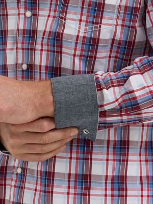 Men's Wrangler Retro® Premium Long Sleeve Western Snap Plaid Shirt in Red Ombre Plaid alternative view 4