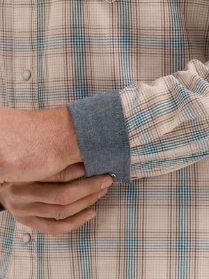 Men's Wrangler Retro® Premium Long Sleeve Western Snap Plaid