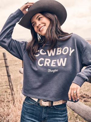Women's Wrangler Graphic Cropped Relaxed Hoodie in Odyssey Gray main view
