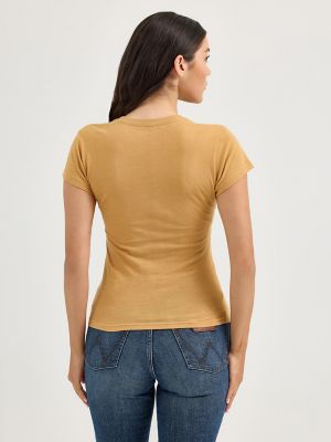 Women's Wrangler Graphic Shrunken Tee in Apple Cinnamon