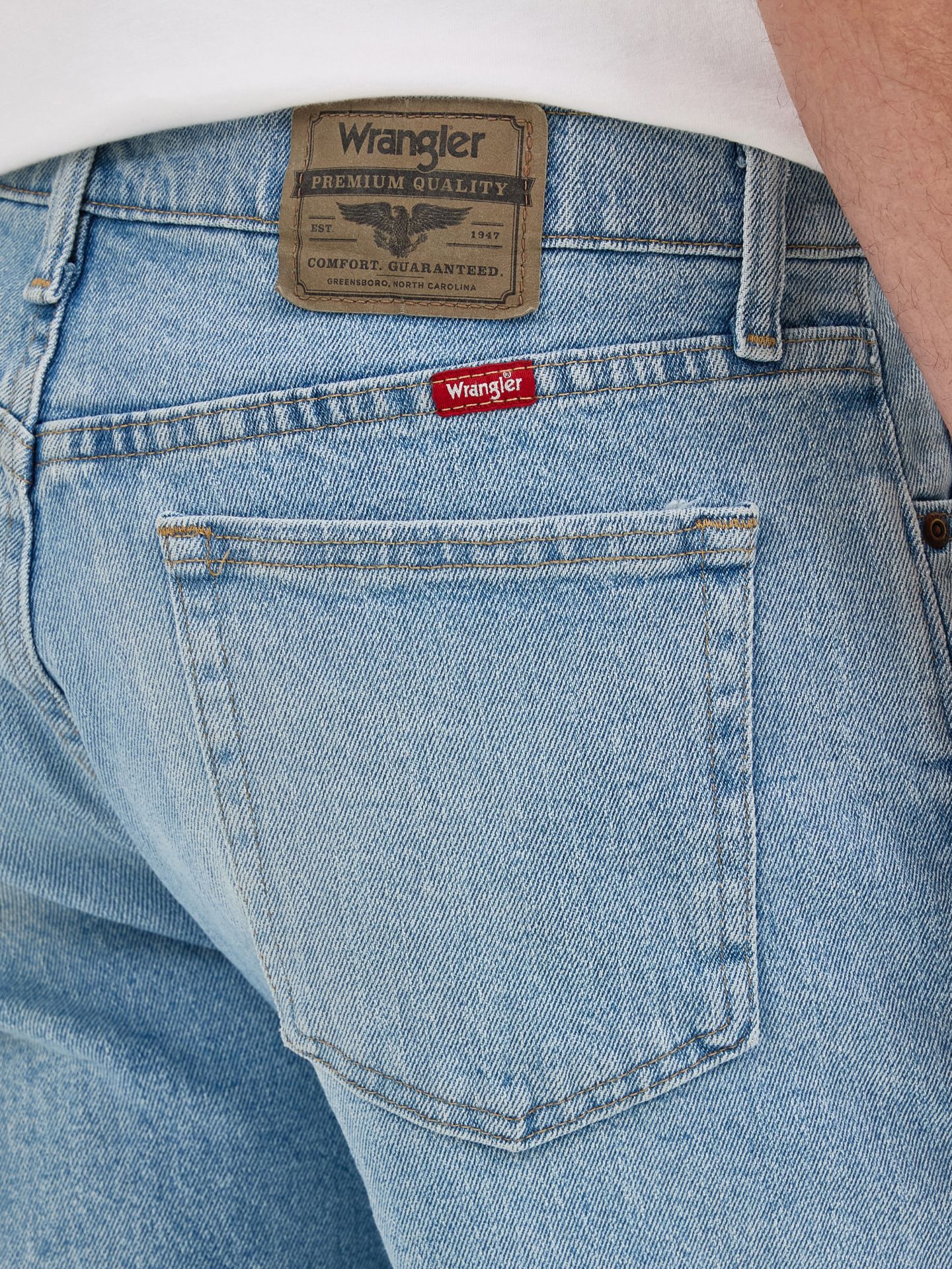 Мужские шорты Wrangler Five Star Premium 5-pocket Relaxed Denim Short, цвет: Worn Light — фото 8