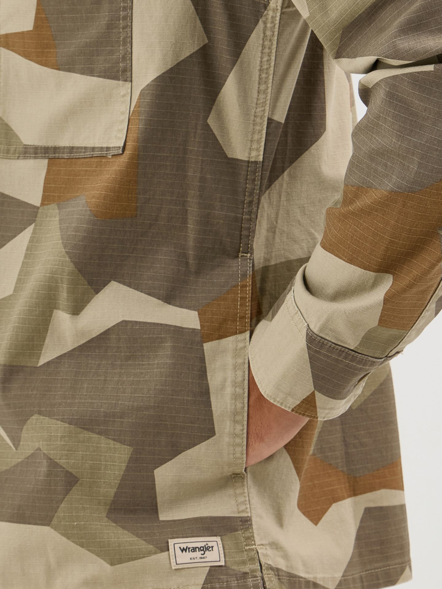 Мужская рубашка Wrangler Utility Camo Overshirt, цвет: Камуфляжный — фото 5