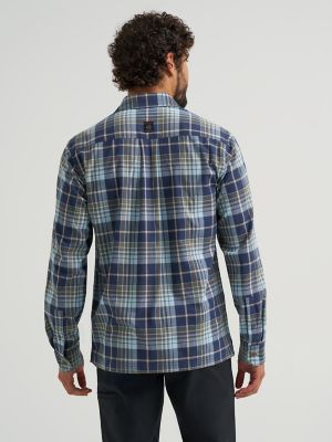 Wrangler ATG™ Men's Adventure 365 Shirt in Finch Blue Nights