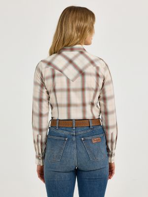 Women's Essential Long Sleeve Plaid Western Snap Top in Creamy Plaid