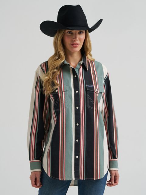 Женские рубашки Wrangler Women's Wrangler Brushpopper Boyfriend Western Snap Shirt
