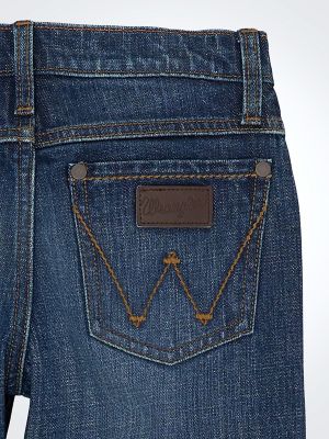 Toddler Boy's Wrangler Retro&reg; Relaxed Bootcut Jean in Jackson Hole alternative view 2