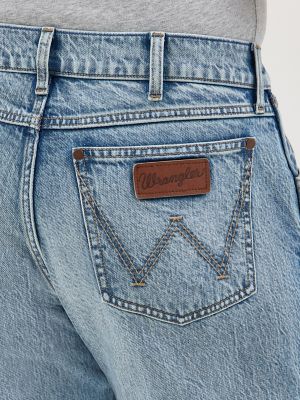 Men's Wrangler Retro® Slim Fit Bootcut Jean in Jones