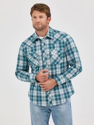 Men's Wrangler Retro® Long Sleeve Sawtooth Snap Pocket Western Shirt in Teal Plaid