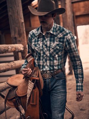 Men's Wrangler Retro® Long Sleeve Sawtooth Snap Pocket Western Shirt in Teal Plaid