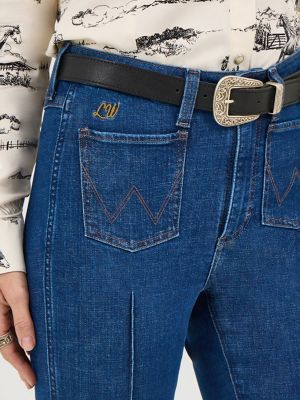 Wrangler x Lainey Wilson Bare Back Flare Jeans in Moonlight Wash alternative view 6