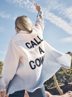 Wrangler x Lainey Wilson Gauzy Dip-Dye Western Snap Shirt