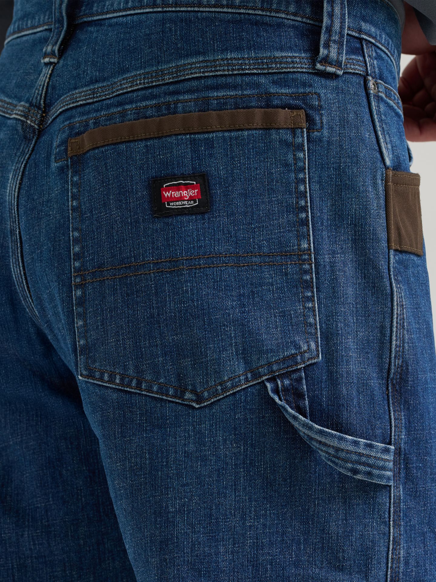 Мужские джинсы Wrangler Workwear Excavator, цвет: Midwash — фото 7