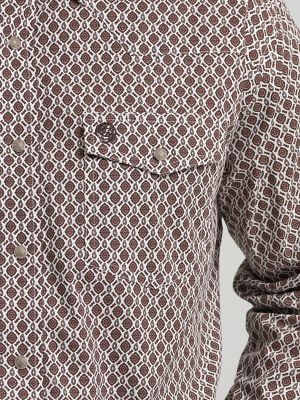 Wrangler® George Strait™ Troubadour Long Sleeve Western Snap Shirt in Coffee Splash alternative view 3