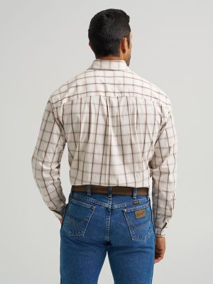 Wrangler® George Strait™ Long Sleeve Button Down One Pocket Shirt in Ecru Plaid