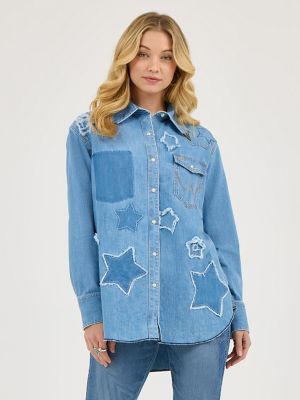 Wrangler x Lainey Wilson Starry Western Snap Shirt in True Blue Wash alternative view