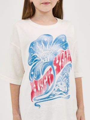 Girl's Wrangler x Lainey Wilson Oversized Graphic Tee in Heck Yeah alternative view 4