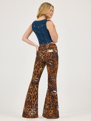 Wrangler x Lainey Wilson Animal Print Bell Bottoms in Animal Print alternative view 6