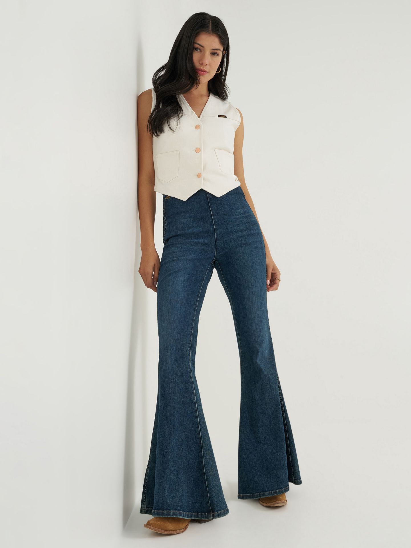 Женские джинсы-клёш Wrangler Lainey Wilson Pull-On, цвет: Тёмный джинсовый варёный — фото 5