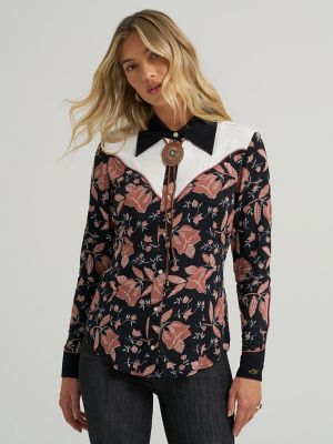 Wrangler x Lainey Wilson Folk Print Western Snap Shirt