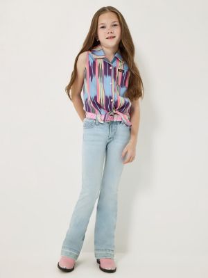 Girl's Wrangler x Lainey Wilson Raw Hem Boot Huggers in Bleach Blue Wash alternative view