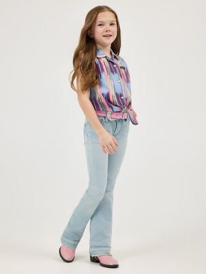 Girl's Wrangler x Lainey Wilson Raw Hem Boot Huggers in Bleach Blue Wash alternative view 3