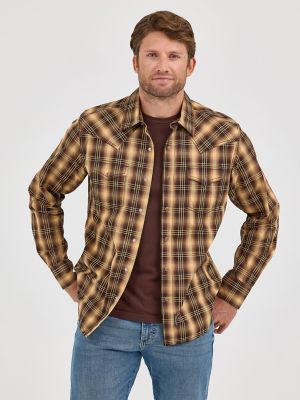 Men's Wrangler Retro® Premium Long Sleeve Western Snap Plaid Shirt in Curry Plaid
