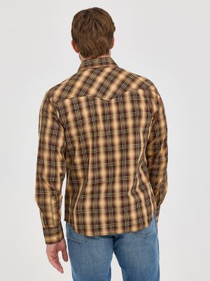 Men's Wrangler Retro® Premium Long Sleeve Western Snap Plaid Shirt in Curry Plaid