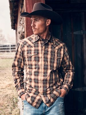 Men's Wrangler Retro® Premium Long Sleeve Western Snap Plaid Shirt