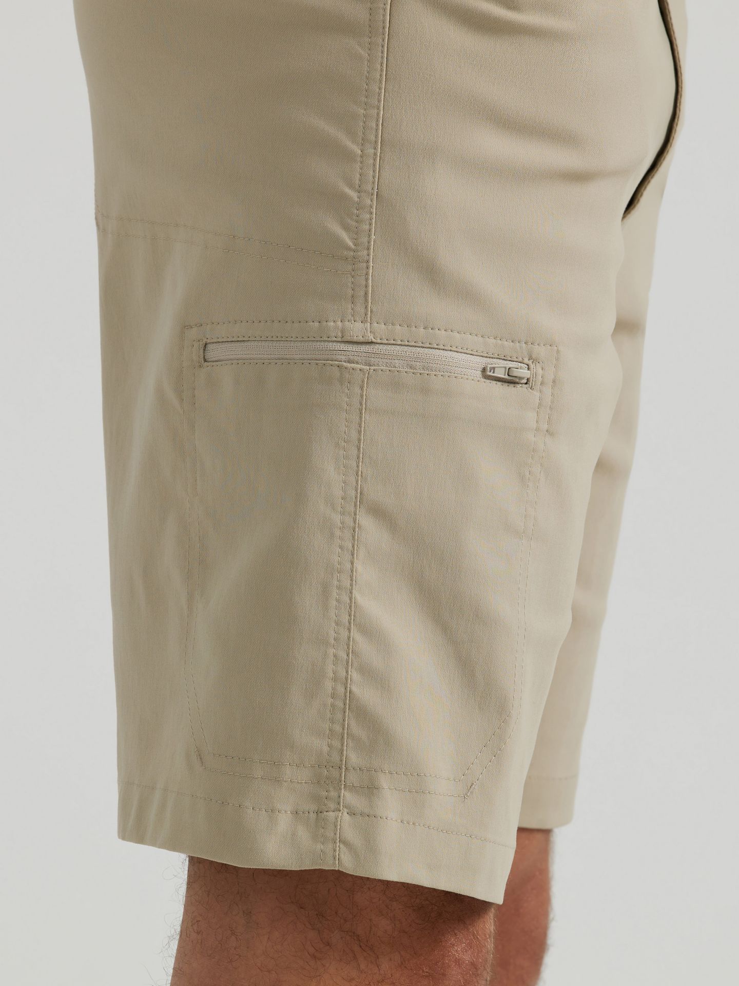 Мужские шорты Wrangler All Terrain Cargo Short, цвет: Серебристый — фото 7