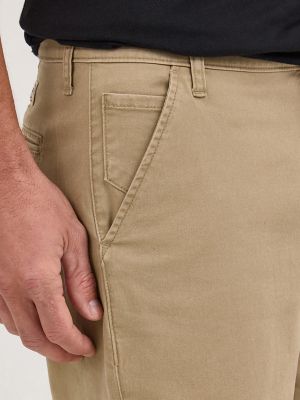 Men's Flat Front Short in Elmwood