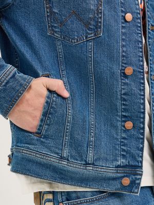 Wrangler x Whataburger Laser Denim Jacket in Rodeo Dust Fade alternative view 7