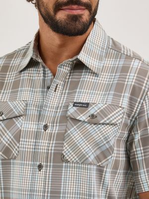 Men's Evergreen Short Sleeve Utility Shirt in Aster Dusty Olive alternative view 3
