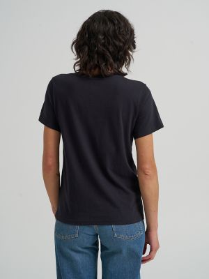 Women's Wrangler Nostalgia Logo Regular Fit Tee in Black Beauty