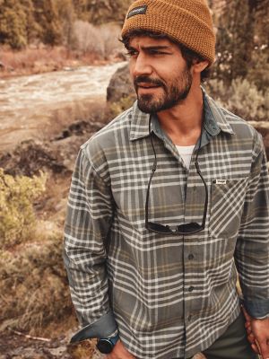 Wrangler All Terrain Gear Men's Textured Flannel Shirt in Dark Slate Plaid alternative view