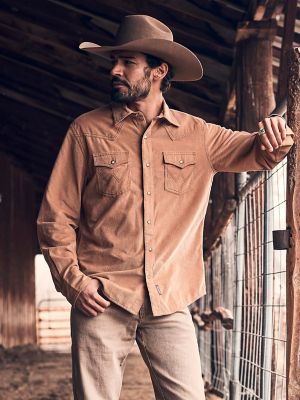 Men's Wrangler® Retro® Premium Western Snap Corduroy Shirt in Sandy Brown