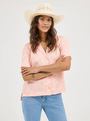 Women's Wrangler Retro® Cowgirl Camp Shirt in Rose Horse