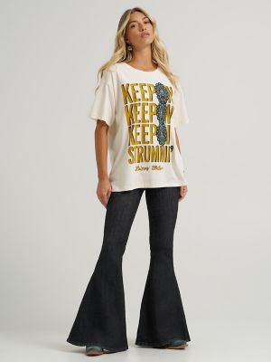 Wrangler x Lainey Wilson Keep On Strummin Oversized Tee in Cream