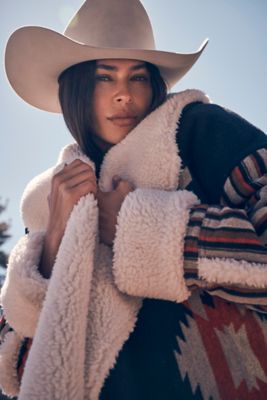 Lainey Wilson x Wrangler Jacquard Lainey Coat in Jacquard