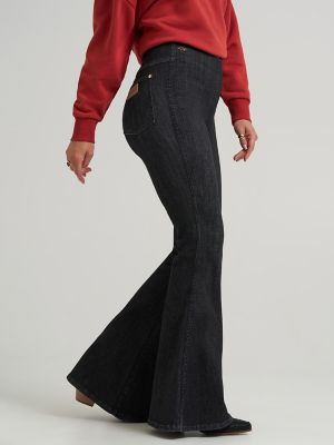 Women's Flare Jeans | Wrangler®