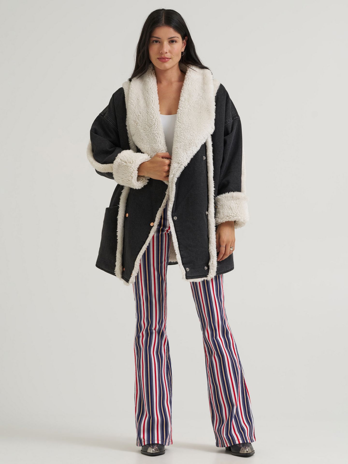Женские пальто Lainey Wilson x Wrangler The Iconic Lainey, цвет: Потёртый чёрный — фото 4