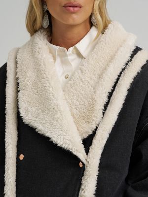 Lainey Wilson x Wrangler The Iconic Lainey Coat