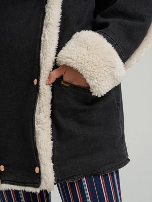 Lainey Wilson x Wrangler The Iconic Lainey Coat