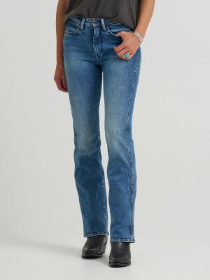 Women's Bootcut Jean in Rustler Wash