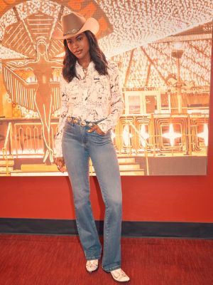 Women's Wrangler Bespoke High Rise Bootcut Jean