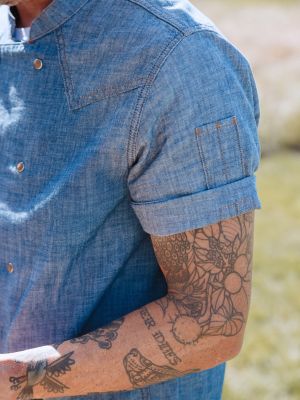 Wrangler® x Made In® Chef Shirt in Chambray alternative view