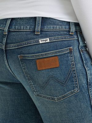 Women's Low Rise Bootcut Jean in Summit Shade alternative view 4