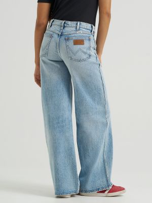 Women's Low Rise Baggy Jean | Light Wash Denim | Wrangler®